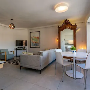 https://modern-apartment-with-free-parking.ostend-hotel.net